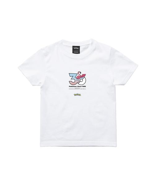 ZOZOSPOT(ゾゾスポット)の「Pokemon 30th Anniversary 1025 T-shirt 「カラミンゴ」(Tシャツ/カットソー・レディース・ホワイト・160cm/150cm/140cm/130cm/120cm/110cm/100cm/XXX-LARGE/XX-LARGE/X-LARGE/LARGE/MEDIUM/SMALL)」の2枚目の写真