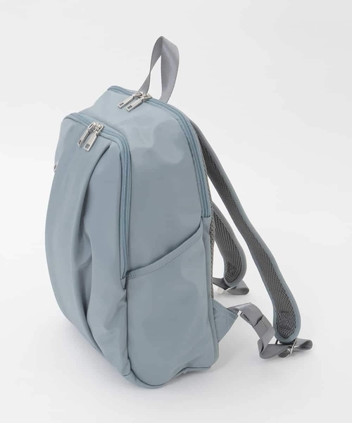 MK MICHEL KLEIN（エムケーミッシェルクラン）の「[15L/撥水/A4収納可]フロントタックデザインコンパクトリュック（バックパック/リュック・レディース・グレー/ダークインディゴブルー/ブラック・00）」の12枚目の写真