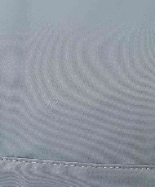 MK MICHEL KLEIN（エムケーミッシェルクラン）の「[15L/撥水/A4収納可]フロントタックデザインコンパクトリュック（バックパック/リュック・レディース・グレー/ダークインディゴブルー/ブラック・00）」の17枚目の写真