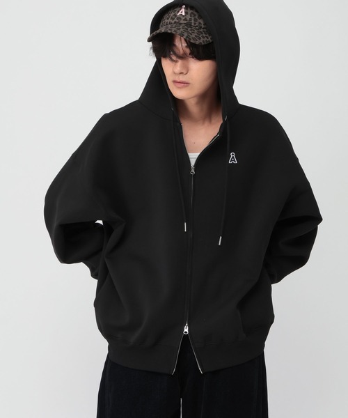 ALAND(エーランド)の「【UNISEX】ALAND/Aロゴダンボールパーカー(パーカー・レディース・グレー/ブラック・FREE)」の3枚目の写真
