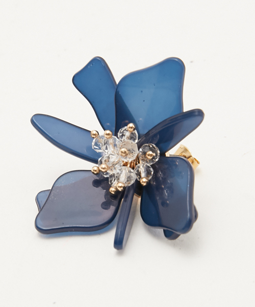 AMERICAN RAG CIE（アメリカンラグシー）の「AMERICAN RAG CIE　アクリルフラワーピアス【WEB限定】（ピアス（両耳用）・レディース・ネイビー/ホワイト・FREE）」の5枚目の写真