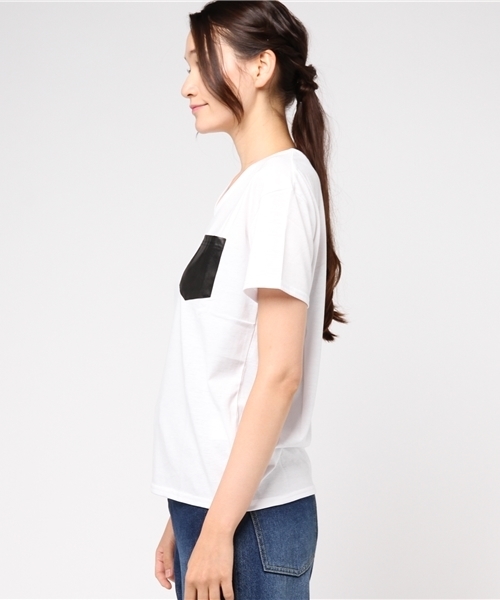 VENCEEXCHANGE(ヴァンスエクスチェンジ)の「フェイクレザーポケットTシャツ (Tシャツ/カットソー・レディース・オフホワイト/ダークグリーン/ブラック・MEDIUM)」の5枚目の写真