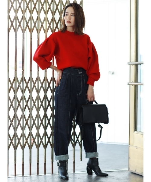 MURUA(ムルーア)の「ワイドテーパードDENIM パンツ(デニムパンツ・レディース・ブラック/インディゴブルー・1/2)」の4枚目の写真