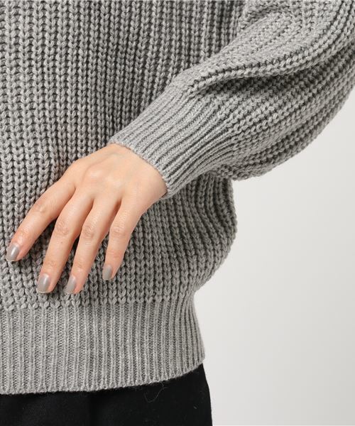 earth music&ecology（アースミュージックアンドエコロジー）の「・ざっくり畦ニットプルオーバー（ニット/セーター・レディース・ライトグレー/ブラック/ダークグリーン/キャメル・FREE）」の8枚目の写真