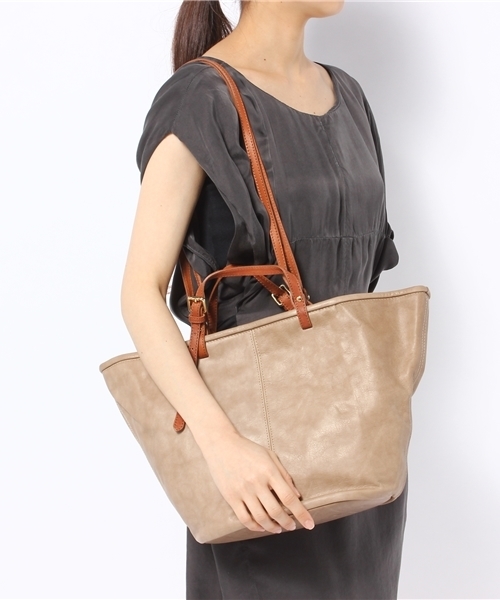 NANO universe（ナノユニバース）の「POPCORN/バイカラーハンドルトート（トートバッグ・レディース・グレイッシュベージュ/ライトブラウン/グレー/ブラック・FREE）」の12枚目の写真