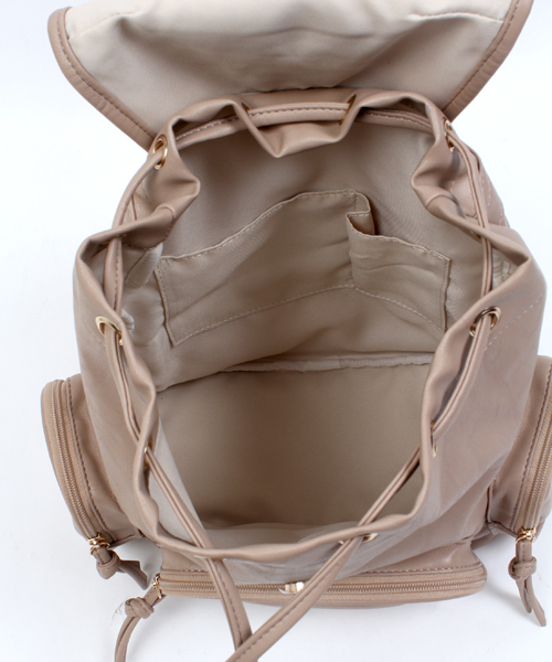 WEGO（ウィゴー）の「WEGO/スリーポケットミニリュック（バックパック/リュック・レディース・ブラック/ベージュ/ワイン/ホワイト・FREE）」の9枚目の写真