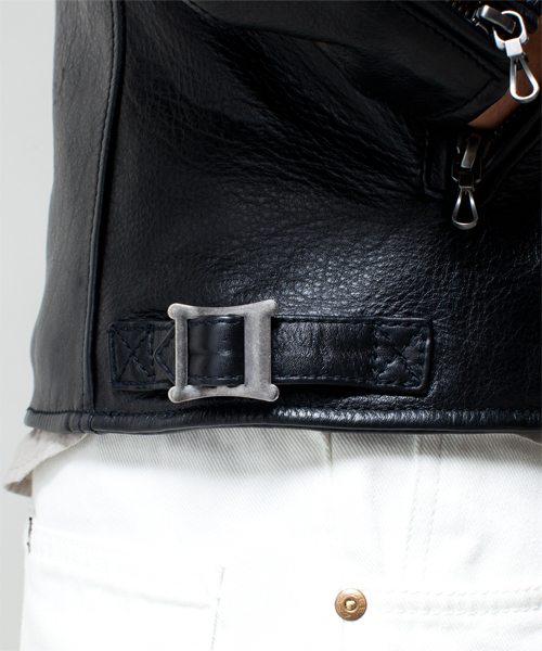 NANO universe（ナノユニバース）の「スタンドカラーシングル