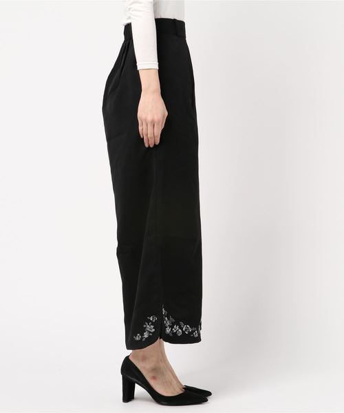 axes femme（アクシーズファム）の「花刺繍入りワイドパンツ（その他