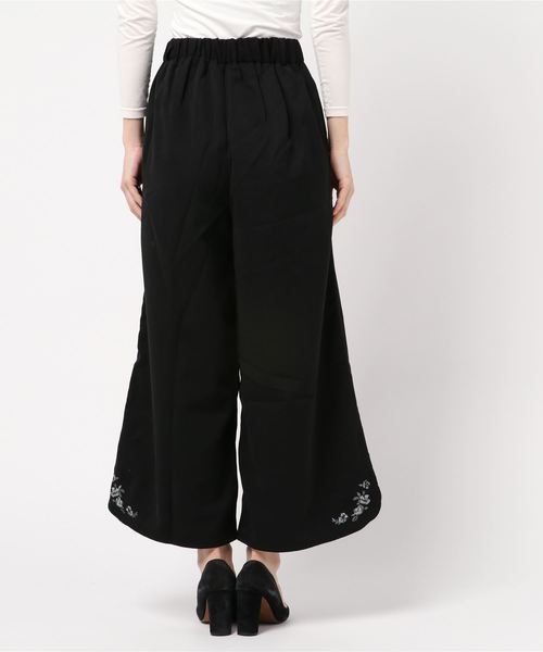 axes femme（アクシーズファム）の「花刺繍入りワイドパンツ（その他