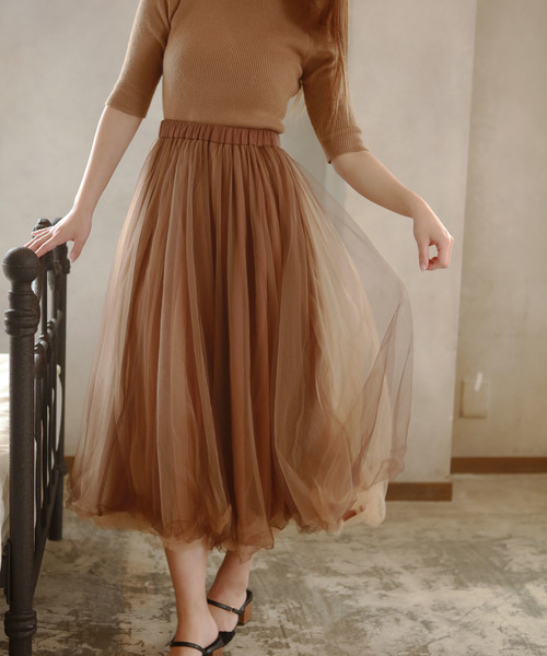 lissi Boutique（リージーブティック）の「チュールロングスカート（スカート・レディース・ブラウン系その他/スモークピンク/グレー系その他・FREE）」の4枚目の写真