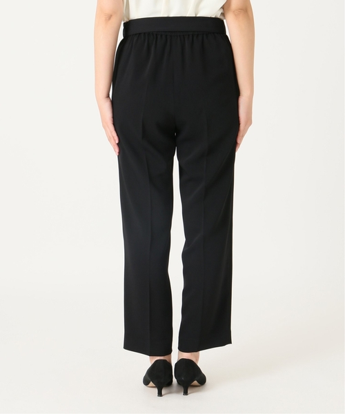 SLOBE IENA（スローブイエナ）の「Vネックブラウス×テーパードパンツセットアップ◆（その他パンツ・レディース・ブラック/ベージュ/ネイビー・36/38/40/S36/T38）」の5枚目の写真