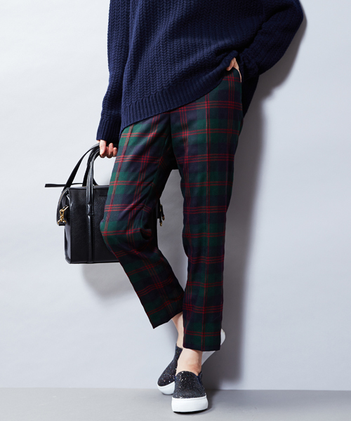 UNITED ARROWS(ユナイテッドアローズ)の「○UAB W/PU チェック パンツ ◆(スラックス・レディース・ネイビー/ブラック・36/40/38/34)」の1枚目の写真