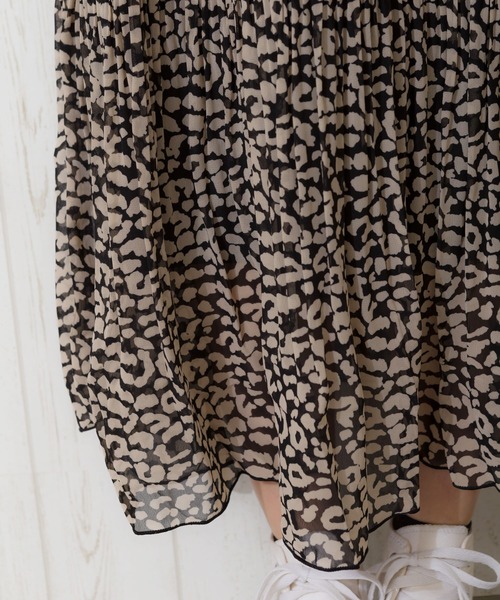 SpRay（スプレイ）の「ヒョウ柄消しプリーツスカート（スカート・レディース・ブラック/ベージュ・FREE）」の13枚目の写真