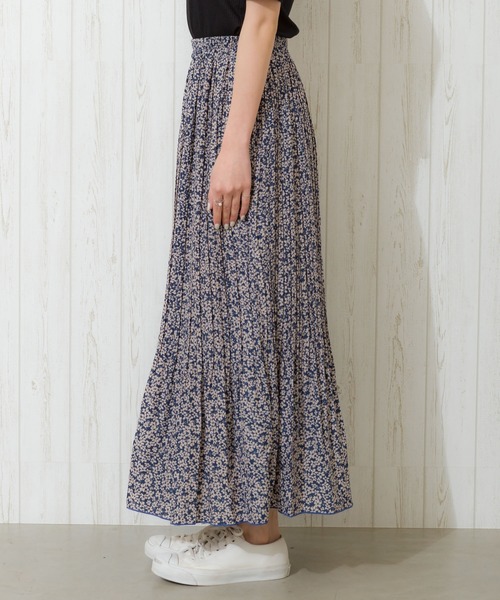 SpRay（スプレイ）の「花柄消しプリーツスカート（スカート・レディース・ブラック/ブルー・FREE）」の4枚目の写真