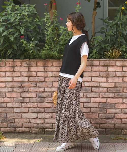 SpRay（スプレイ）の「花柄消しプリーツスカート（スカート・レディース・ブラック/ブルー・FREE）」の12枚目の写真