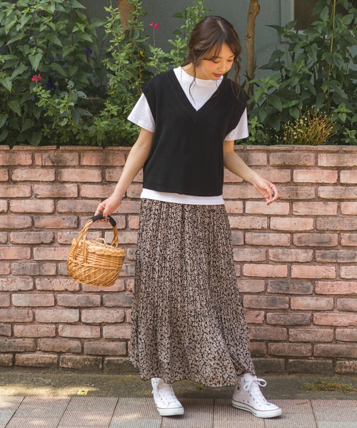 SpRay（スプレイ）の「花柄消しプリーツスカート（スカート・レディース・ブラック/ブルー・FREE）」の13枚目の写真