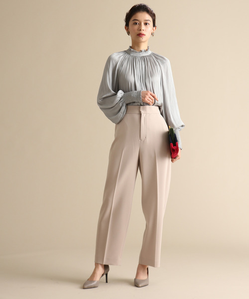 Tiara(ティアラ)の「センタープレスワイドシルエットパンツ(その他パンツ・レディース・ベージュ/ミント・S/L/M)」の3枚目の写真