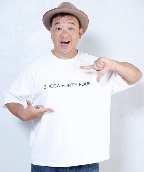 BUCCA 44(ブッカフォーティーフォー)の「【BUCCA 44】オーバーシルエットロゴカットソー(Tシャツ/カットソー・メンズ・ホワイト/カーキ・MEDIUM/LARGE/X-LARGE/XX-LARGE/XXX-LARGE)」の2枚目の写真