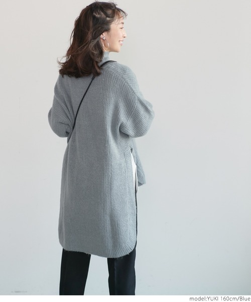 coca（coca）（コカ）の「ラウンドヘムニットトップス（ニット/セーター・レディース・ブルー/アイボリー・ONE SIZE）」の5枚目の写真