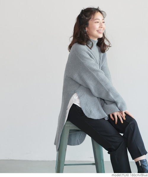 coca（coca）（コカ）の「ラウンドヘムニットトップス（ニット/セーター・レディース・ブルー/アイボリー・ONE SIZE）」の6枚目の写真