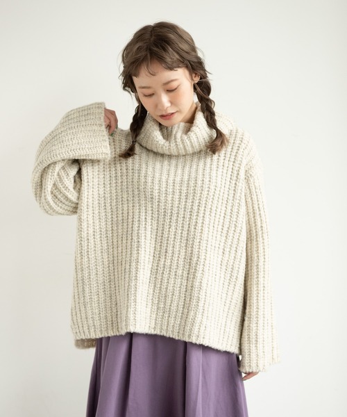 MERLOT（メルロー）の「ざっくり編みタートルネックニット（ニット/セーター・レディース・ライトグレー/ピンク/マスタード/ナチュラル・FREE）」の5枚目の写真