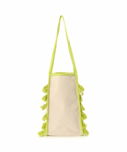 Lilas Campbell（リラキャンベル）の「Lilas Campbell　tassel Tote Bag（トートバッグ・レディース・アイボリー/グリーン・FREE）」の2枚目の写真