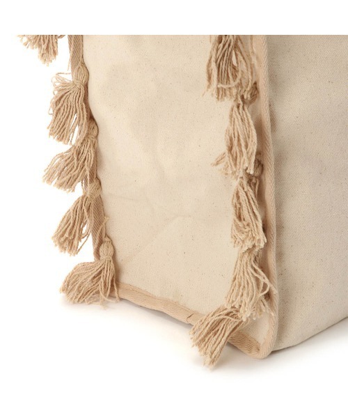 Lilas Campbell（リラキャンベル）の「Lilas Campbell　tassel Tote Bag（トートバッグ・レディース・アイボリー/グリーン・FREE）」の9枚目の写真