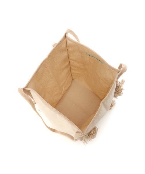 Lilas Campbell（リラキャンベル）の「Lilas Campbell　tassel Tote Bag（トートバッグ・レディース・アイボリー/グリーン・FREE）」の8枚目の写真