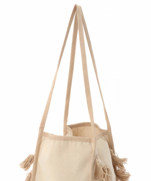 Lilas Campbell（リラキャンベル）の「Lilas Campbell　tassel Tote Bag（トートバッグ・レディース・アイボリー/グリーン・FREE）」の16枚目の写真