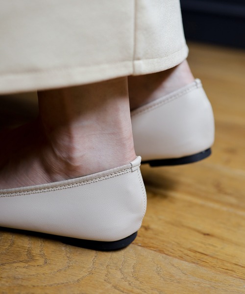 SESTO(セスト)の「ふわふわクッションやわらか素材スクエアトゥバレエシューズ(バレエシューズ・レディース・ブラック/ダークブラウン/パープル/シルバー/アイボリー/ゼブラ/グレイッシュベージュ・22.5cm/23.5cm/24.5cm/23.0cm/24.0cm/25.0cm/22.0cm)」の12枚目の写真