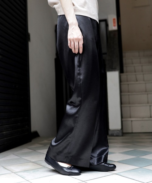 SESTO(セスト)の「ふわふわクッションやわらか素材スクエアトゥバレエシューズ(バレエシューズ・レディース・ブラック/ダークブラウン/パープル/シルバー/アイボリー/ゼブラ/グレイッシュベージュ・22.5cm/23.5cm/24.5cm/23.0cm/24.0cm/25.0cm/22.0cm)」の18枚目の写真