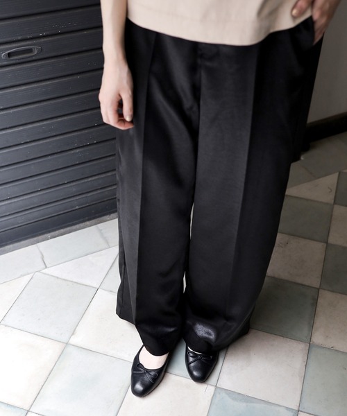 SESTO(セスト)の「ふわふわクッションやわらか素材スクエアトゥバレエシューズ(バレエシューズ・レディース・ブラック/ダークブラウン/パープル/シルバー/アイボリー/ゼブラ/グレイッシュベージュ・22.5cm/23.5cm/24.5cm/23.0cm/24.0cm/25.0cm/22.0cm)」の19枚目の写真