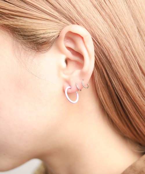 sunny branch(サニーブランチ)の「ブラス 15㎜フープイヤリング(イヤリング・レディース・シルバー/ブラック/スミクロ/ゴールド/ライトピンク/ラベンダー・FREE)」の12枚目の写真