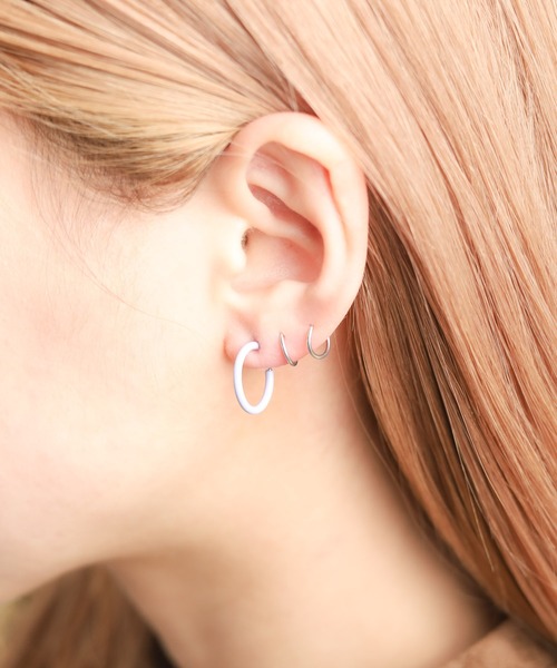 sunny branch(サニーブランチ)の「ブラス 15㎜フープイヤリング(イヤリング・レディース・シルバー/ブラック/スミクロ/ゴールド/ライトピンク/ラベンダー・FREE)」の11枚目の写真