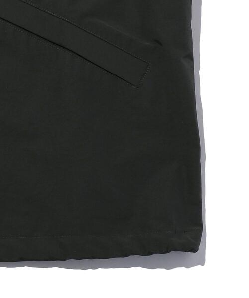 FOG ESSENTIALS（エフオージーエッセンシャルズ）の「＜FEAR OF GOD ESSENTIALS＞ COACHES/コーチジャケット □□（ナイロンジャケット・メンズ・ブラック・MEDIUM/LARGE/SMALL）」の10枚目の写真