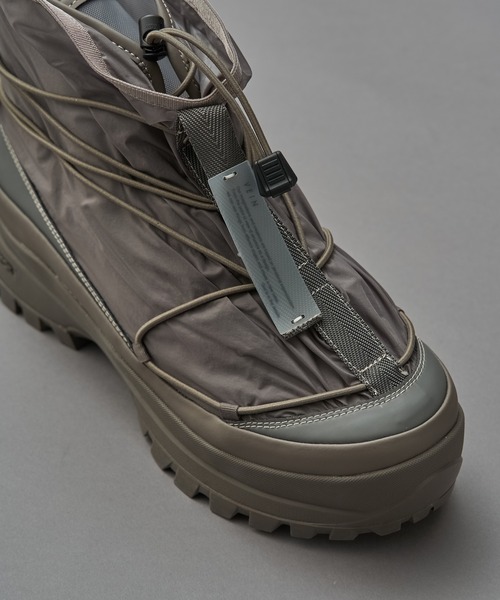 VEIN （ヴェイン）の「VEIN SHEER NY TAFFETA SKIN COVERED TRAINER