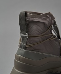 VEIN （ヴェイン）の「VEIN SHEER NY TAFFETA SKIN COVERED TRAINER