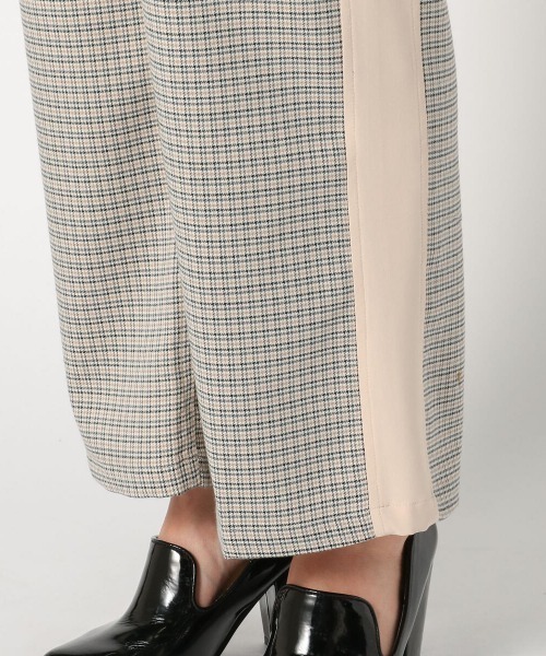 UNRELISH（アンレリッシュ）の「サイドラインチェックパンツ（その他パンツ・レディース・ベージュ/ピンクベージュ・MEDIUM）」の16枚目の写真