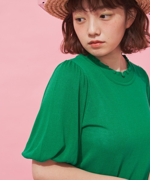 MERLOT（メルロー）の「ハーフスリーブスタンドフリルニット（ニット/セーター・レディース・ホワイト/ブラック/イエロー/グリーン・FREE）」の3枚目の写真