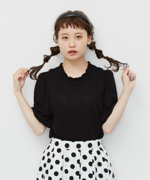 MERLOT（メルロー）の「ハーフスリーブスタンドフリルニット（ニット/セーター・レディース・ホワイト/ブラック/イエロー/グリーン・FREE）」の2枚目の写真