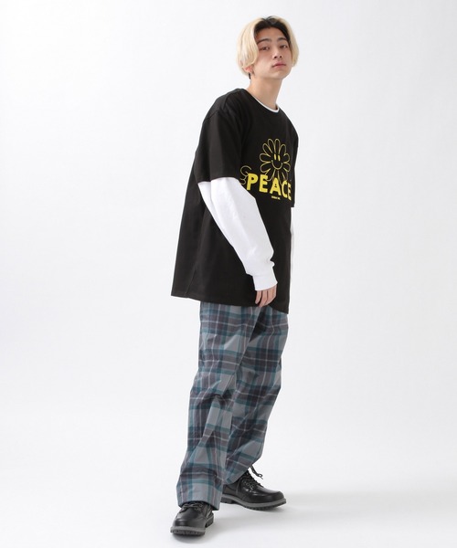 ISTKUNST(イストクンスト)の「ISTKUNST/PEACE FACE TEE 2940866(Tシャツ/カットソー・レディース・ライトブルー/ホワイト/ブラック・LARGE/MEDIUM)」の16枚目の写真