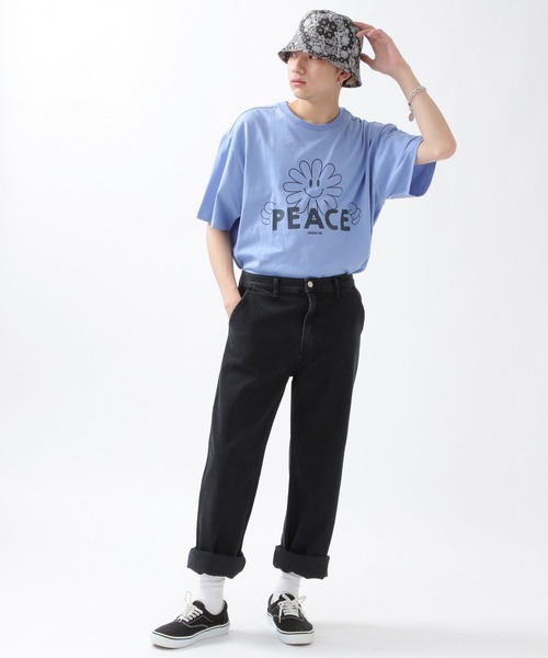 ISTKUNST(イストクンスト)の「ISTKUNST/PEACE FACE TEE 2940866(Tシャツ/カットソー・レディース・ライトブルー/ホワイト/ブラック・LARGE/MEDIUM)」の12枚目の写真