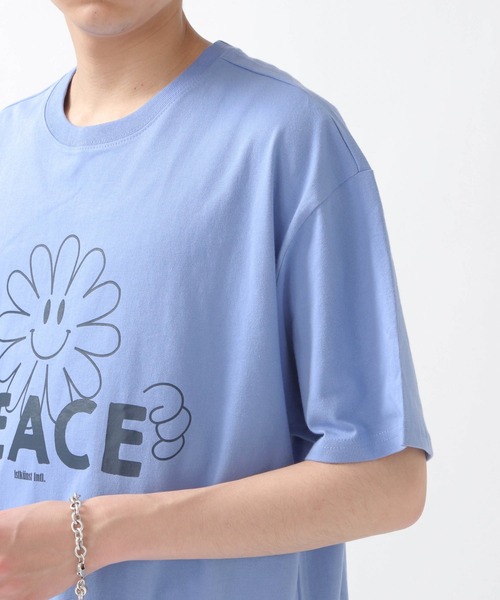 ISTKUNST(イストクンスト)の「ISTKUNST/PEACE FACE TEE 2940866(Tシャツ/カットソー・レディース・ライトブルー/ホワイト/ブラック・LARGE/MEDIUM)」の13枚目の写真