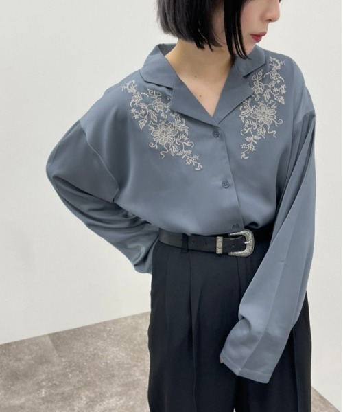 apres jour mignon(アプレジュールミニョン)の「刺繍開襟シャツ【ZOZOTOWN限定アイテム】(シャツ/ブラウス・レディース・ブラック/ブルー/グリーン/ダークブルー・X-LARGE/フリー)」の3枚目の写真