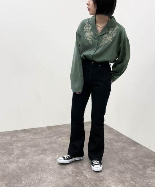 apres jour mignon(アプレジュールミニョン)の「刺繍開襟シャツ【ZOZOTOWN限定アイテム】(シャツ/ブラウス・レディース・ブラック/ブルー/グリーン/ダークブルー・X-LARGE/フリー)」の14枚目の写真