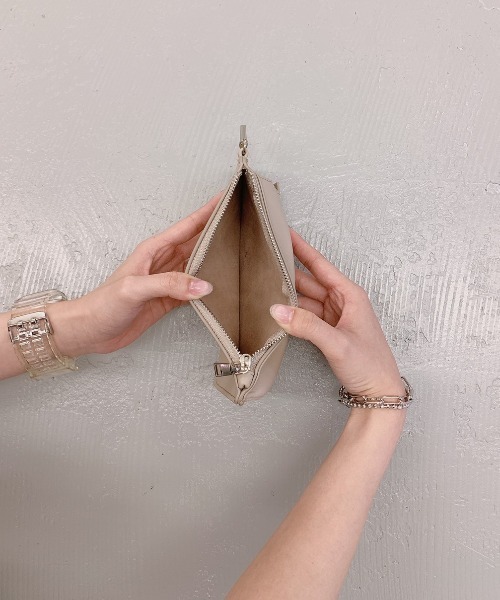 VANNIE U（ヴァニーユー）の「リングハンドルチャームミニショルダーバッグ（ショルダーバッグ・レディース・ホワイト/ブラック/ベージュ・FREE）」の16枚目の写真