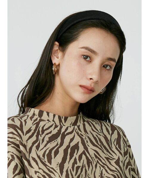 EVRIS（エヴリス）の「マットサテンカチューシャ（カチューシャ・レディース・ブラック/ベージュ・FREE）」の17枚目の写真