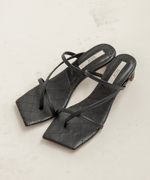 CAPRICIEUX LE'MAGE（カプリシューレマージュ）の「クロスストラップサンダル（サンダル・レディース・ブラック/アイボリー・39/37）」の6枚目の写真