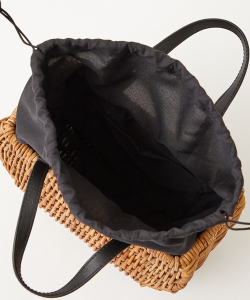 ふりふ（フリフ）の「アラログレザーラウンドトート（トートバッグ・レディース・ブラック/ベージュ・FREE）」の9枚目の写真