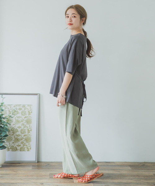 ITEMS URBANRESEARCH（アイテムズ アーバンリサーチ）の「ルーズワイドパンツ（その他パンツ・レディース・カーキ/ベージュ/チャコールグレー・FREE）」の7枚目の写真